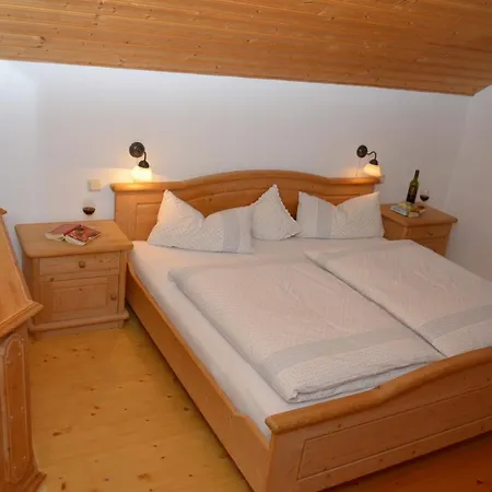 Haus Wuhrbichl, Birgit Kink Apartment Marquartstein